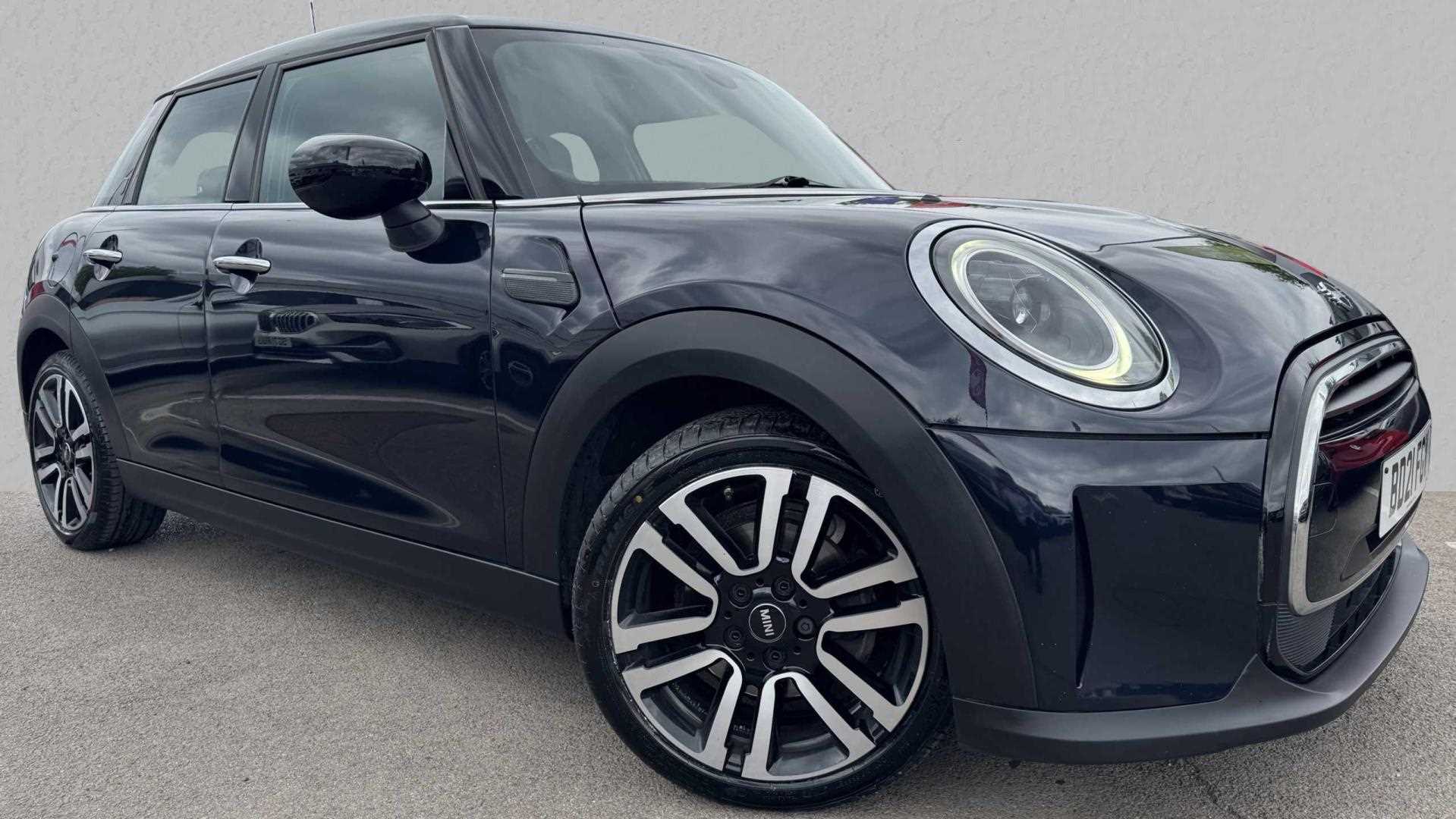 Main listing image - MINI Hatchback 5dr
