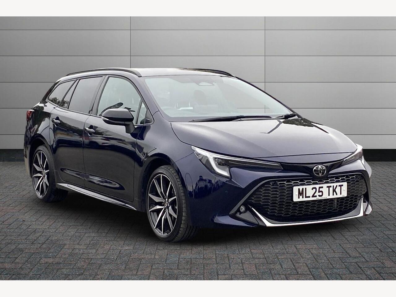 Main listing image - Toyota Corolla Touring Sport