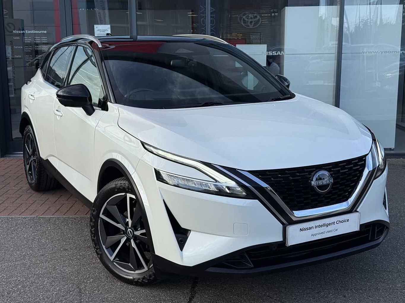 Main listing image - Nissan Qashqai