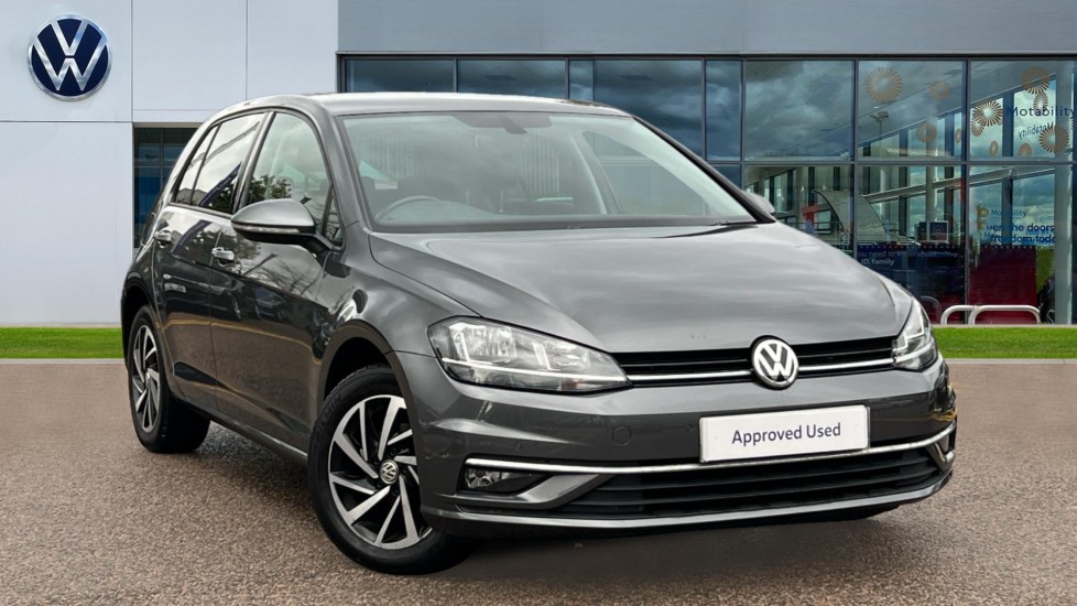 Main listing image - Volkswagen Golf