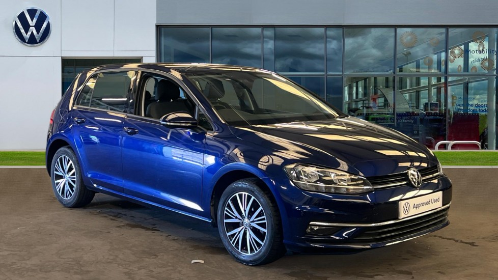 Main listing image - Volkswagen Golf