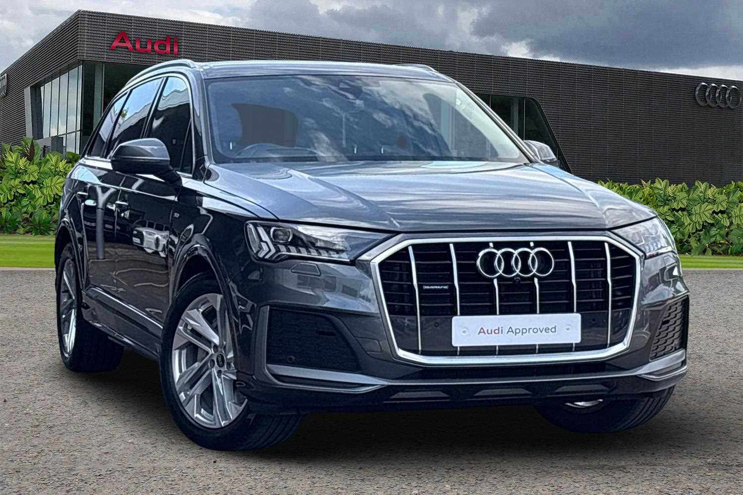 Main listing image - Audi Q7