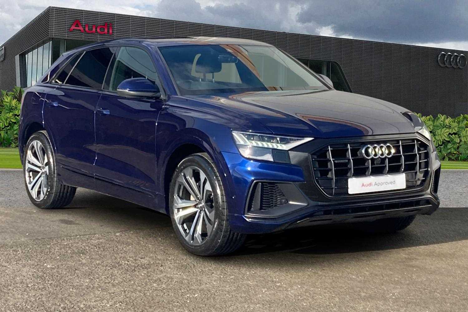 Main listing image - Audi Q8