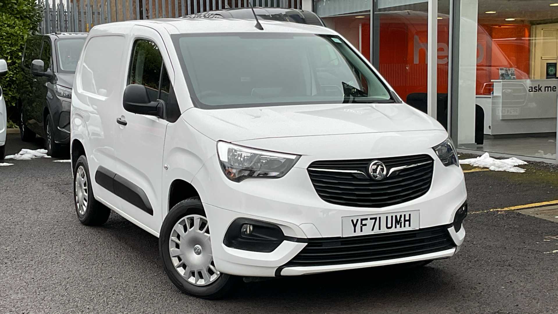 Main listing image - Vauxhall Combo Cargo