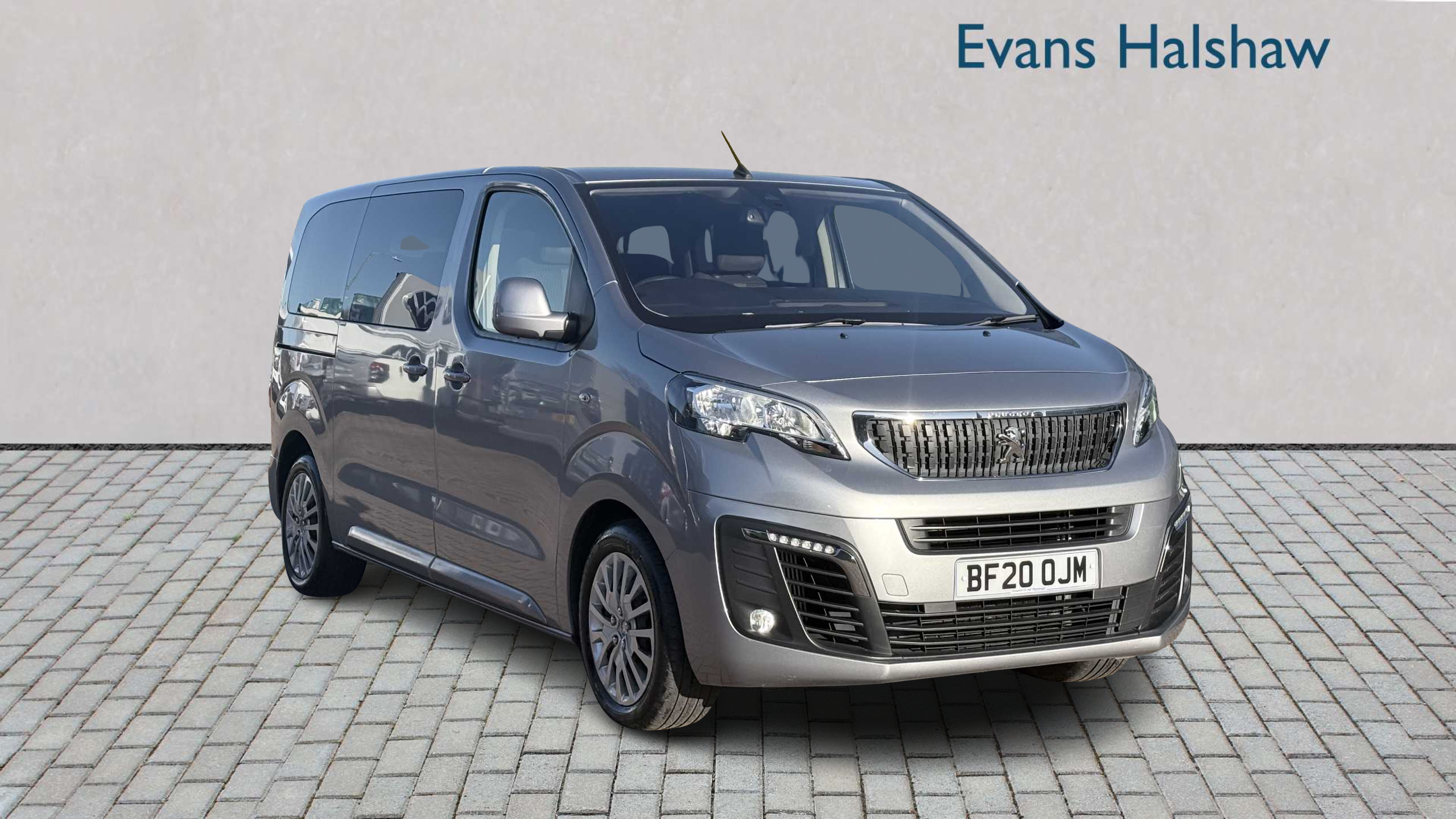 Main listing image - Peugeot Traveller