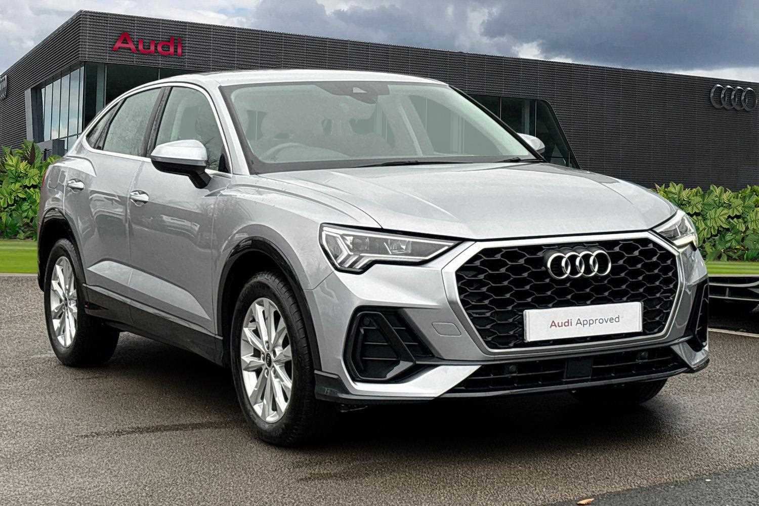 Main listing image - Audi Q3