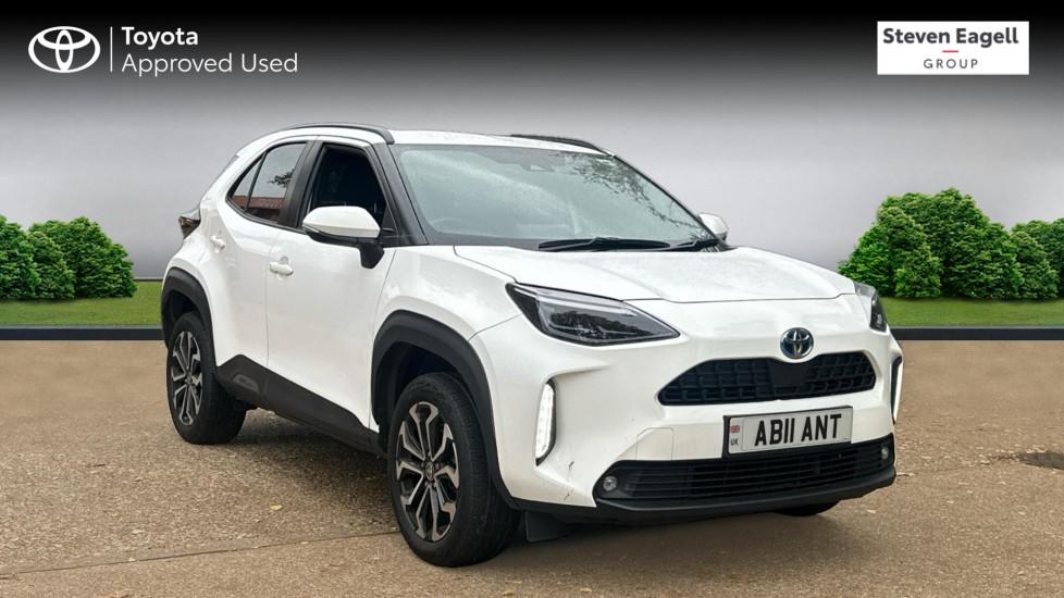 Main listing image - Toyota Yaris Cross