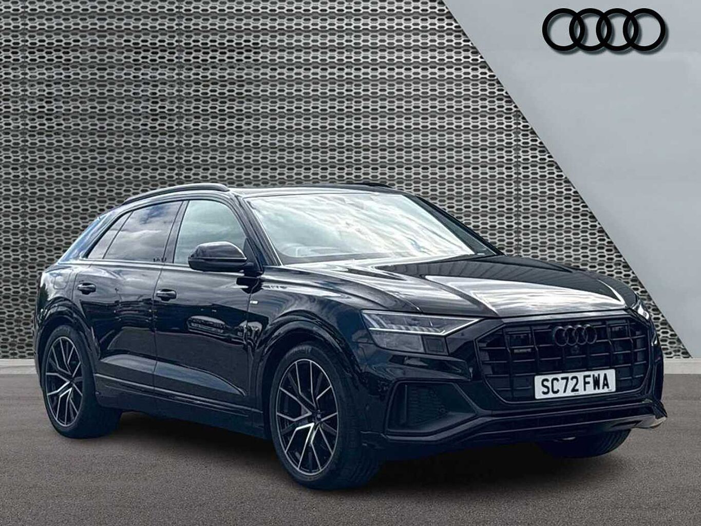 Main listing image - Audi Q8
