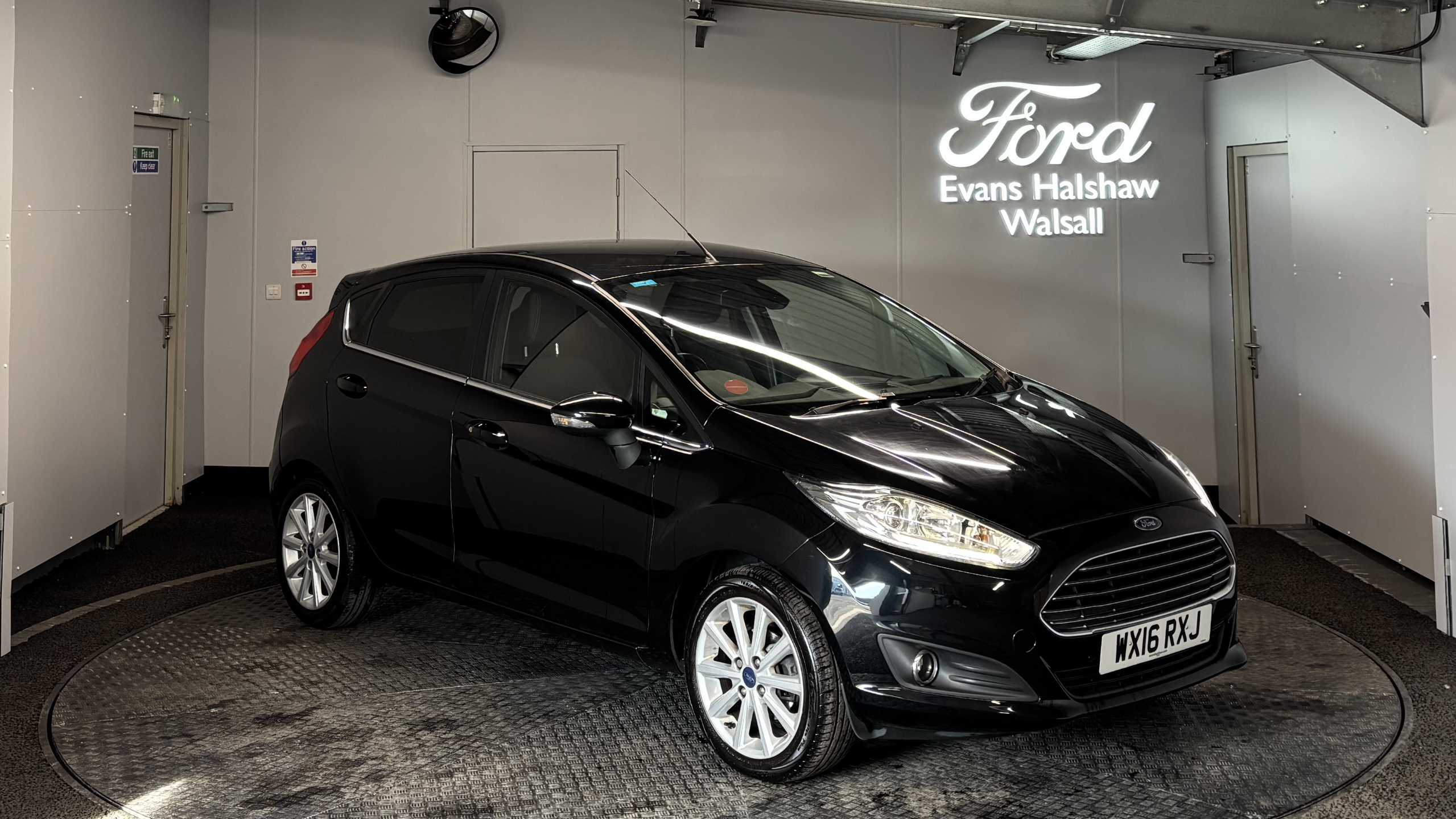 Main listing image - Ford Fiesta