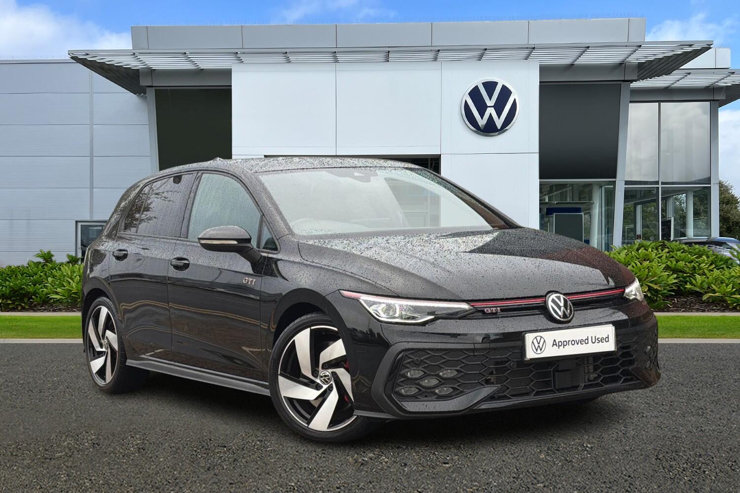 Main listing image - Volkswagen Golf
