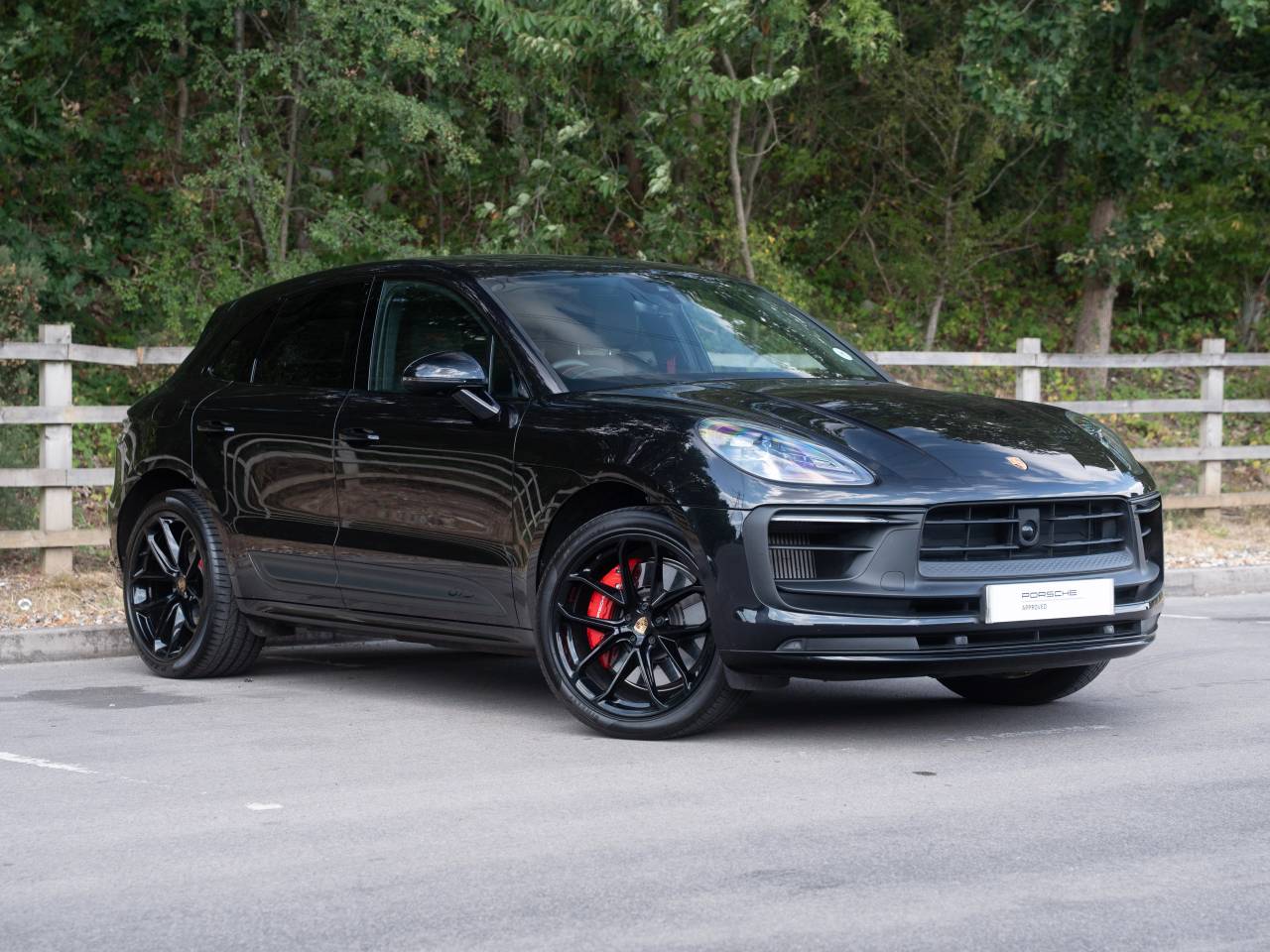Main listing image - Porsche Macan