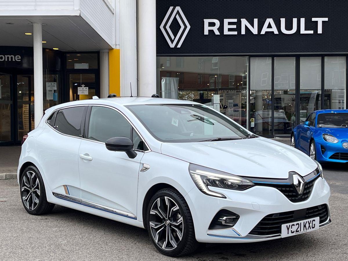 Main listing image - Renault Clio