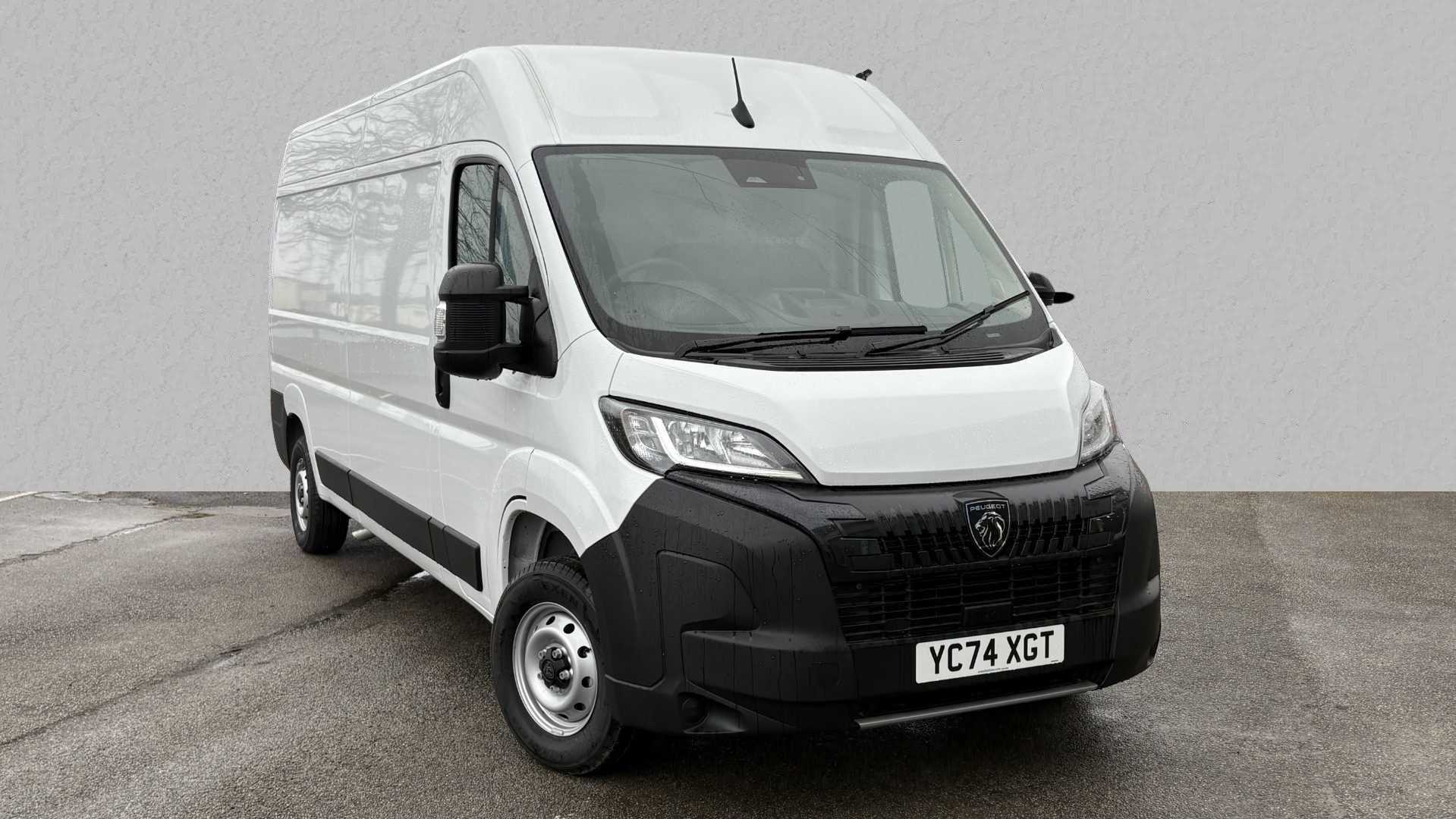 Main listing image - Peugeot Boxer