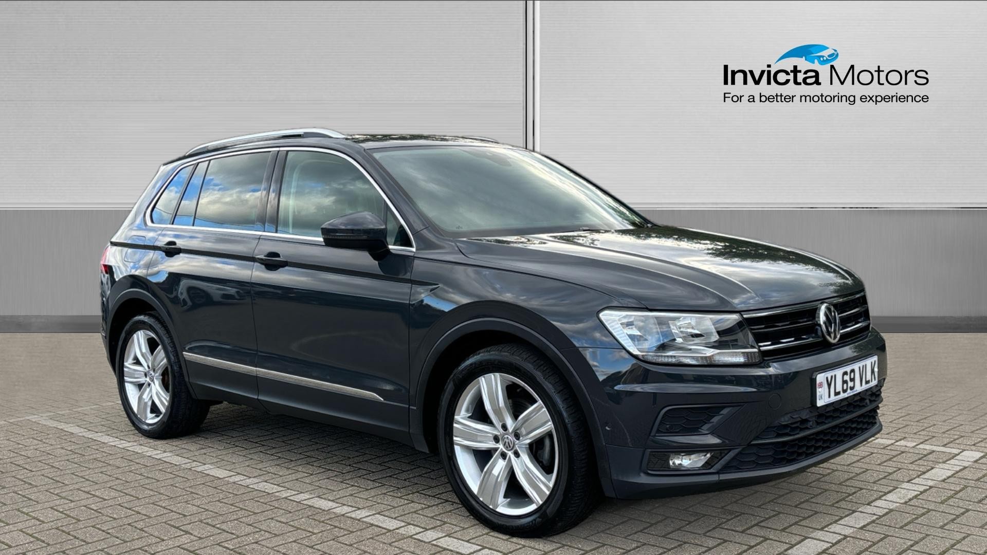 Main listing image - Volkswagen Tiguan