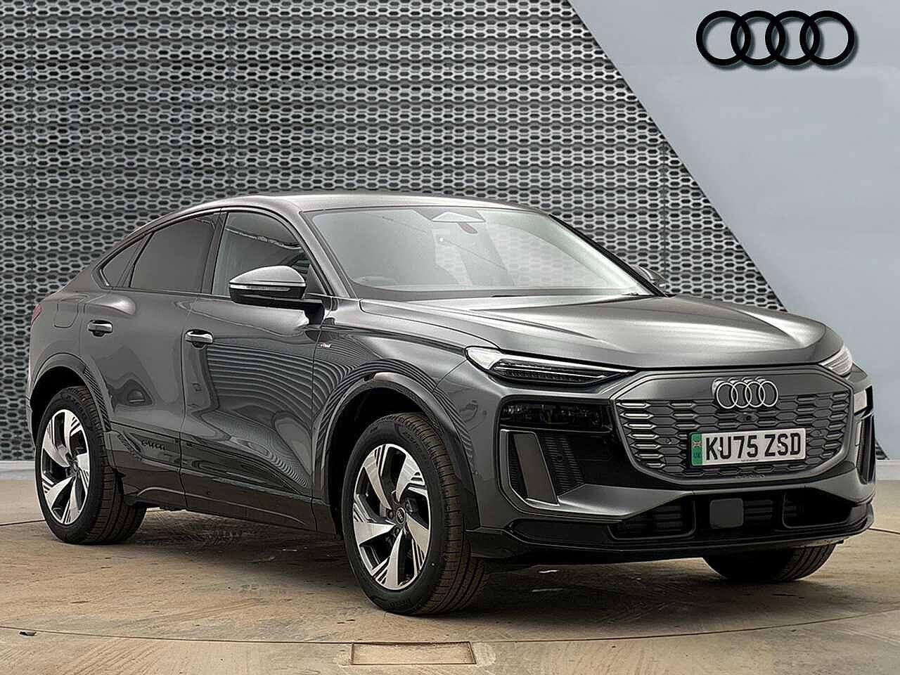 Main listing image - Audi Q6