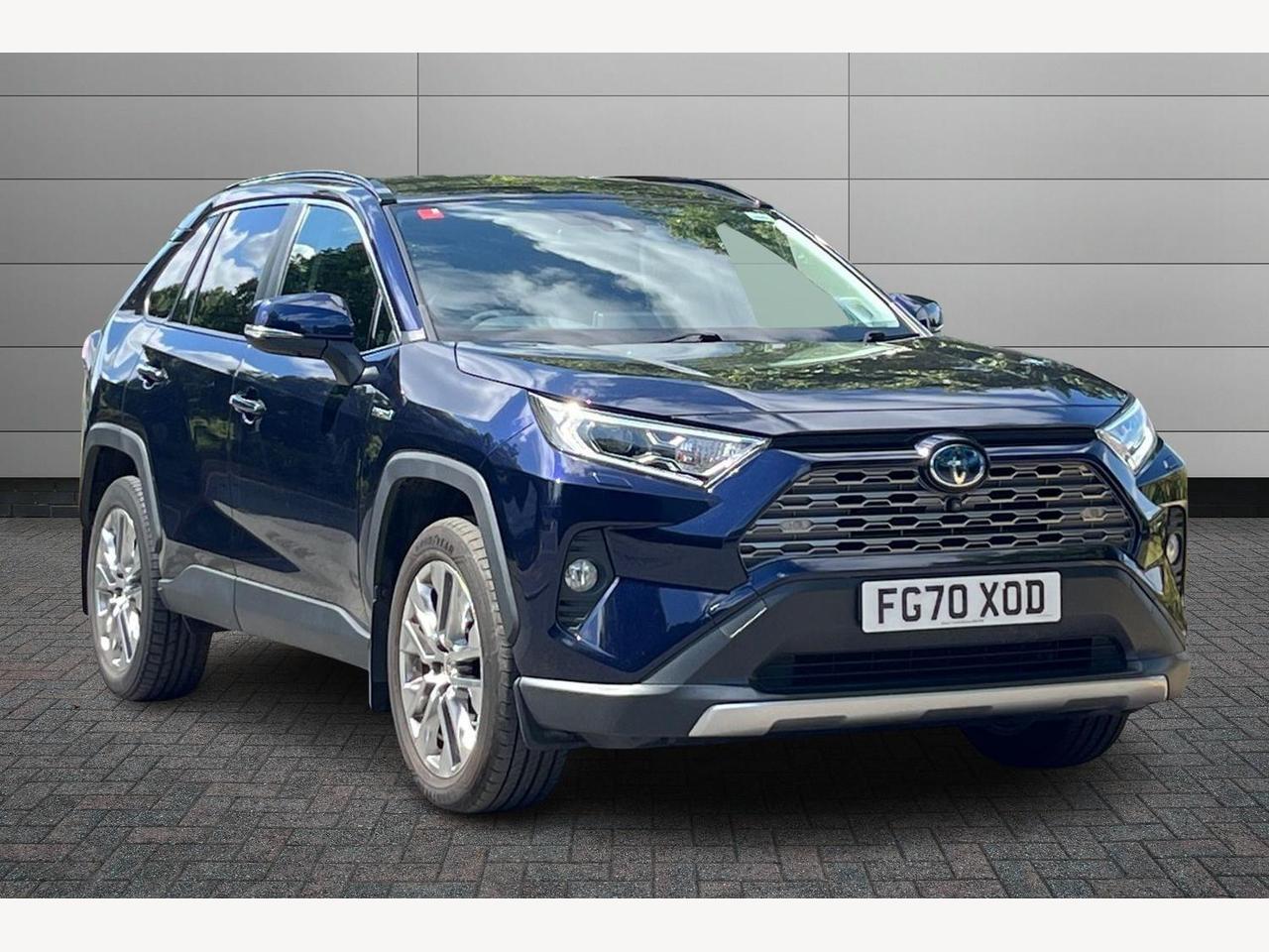 Main listing image - Toyota RAV4