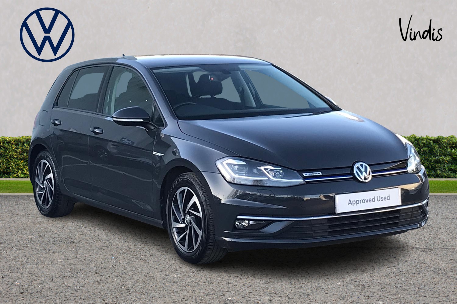 Main listing image - Volkswagen Golf