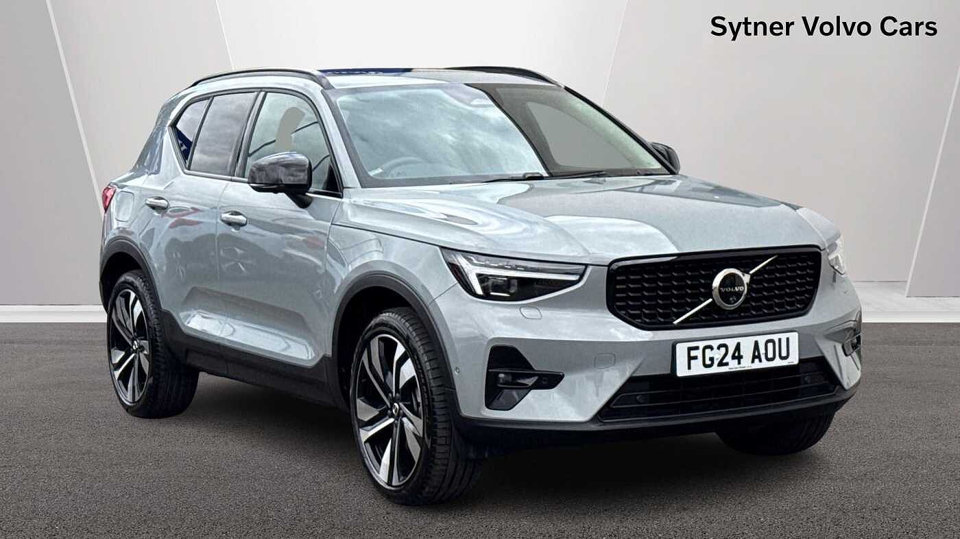 Main listing image - Volvo XC40