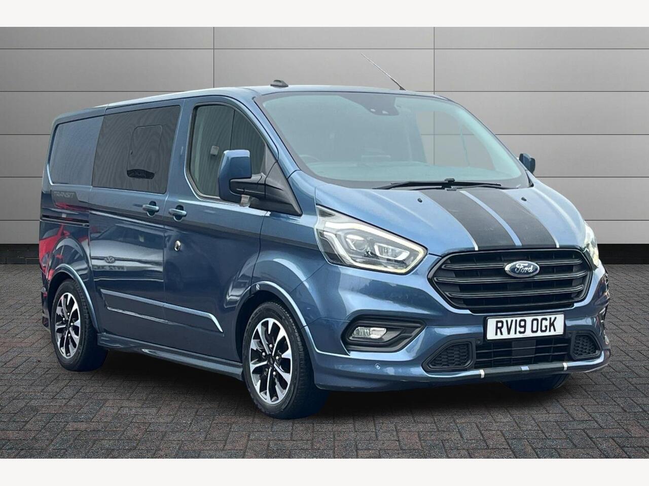 Main listing image - Ford Transit Custom