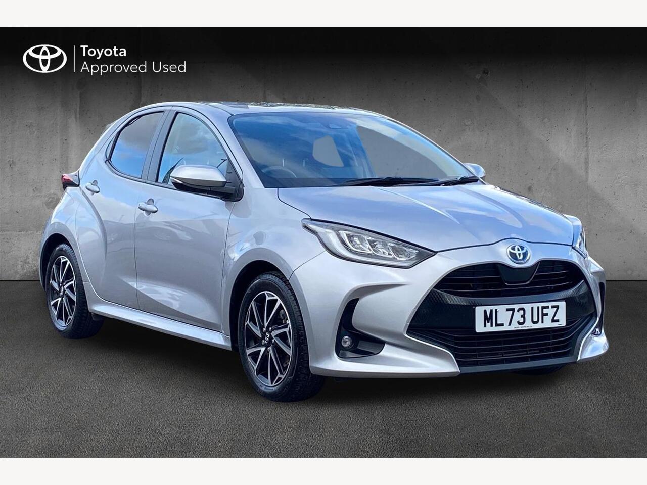 Main listing image - Toyota Yaris