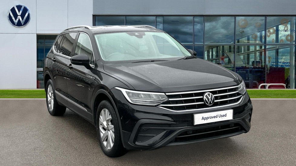 Main listing image - Volkswagen Tiguan Allspace
