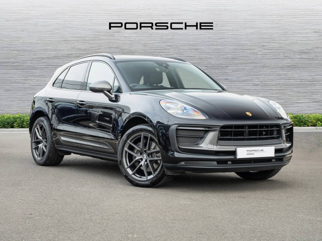 Main listing image - Porsche Macan