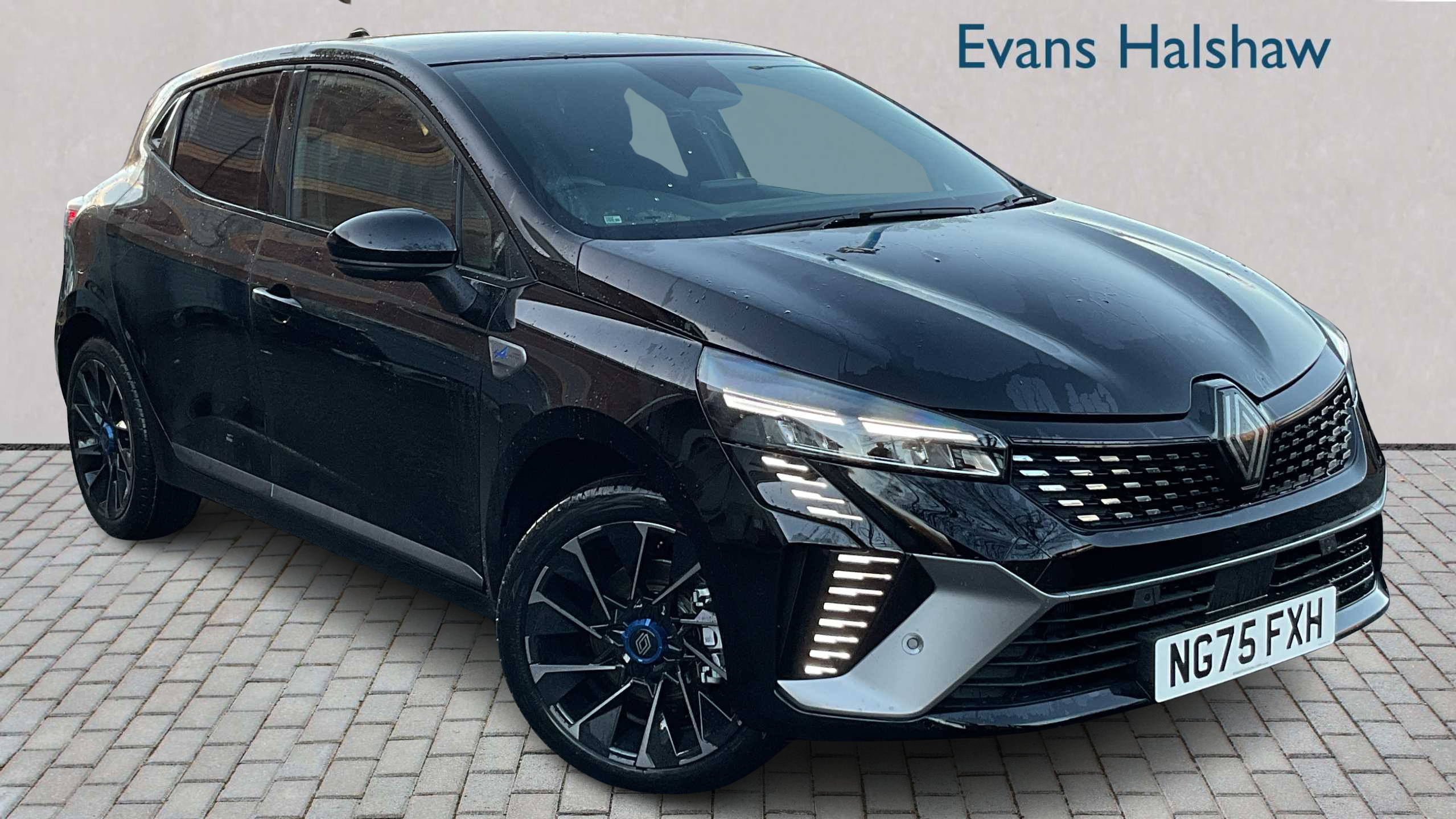 Main listing image - Renault Clio