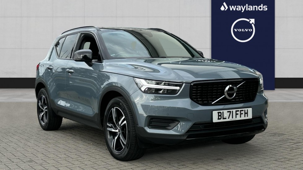 Main listing image - Volvo XC40