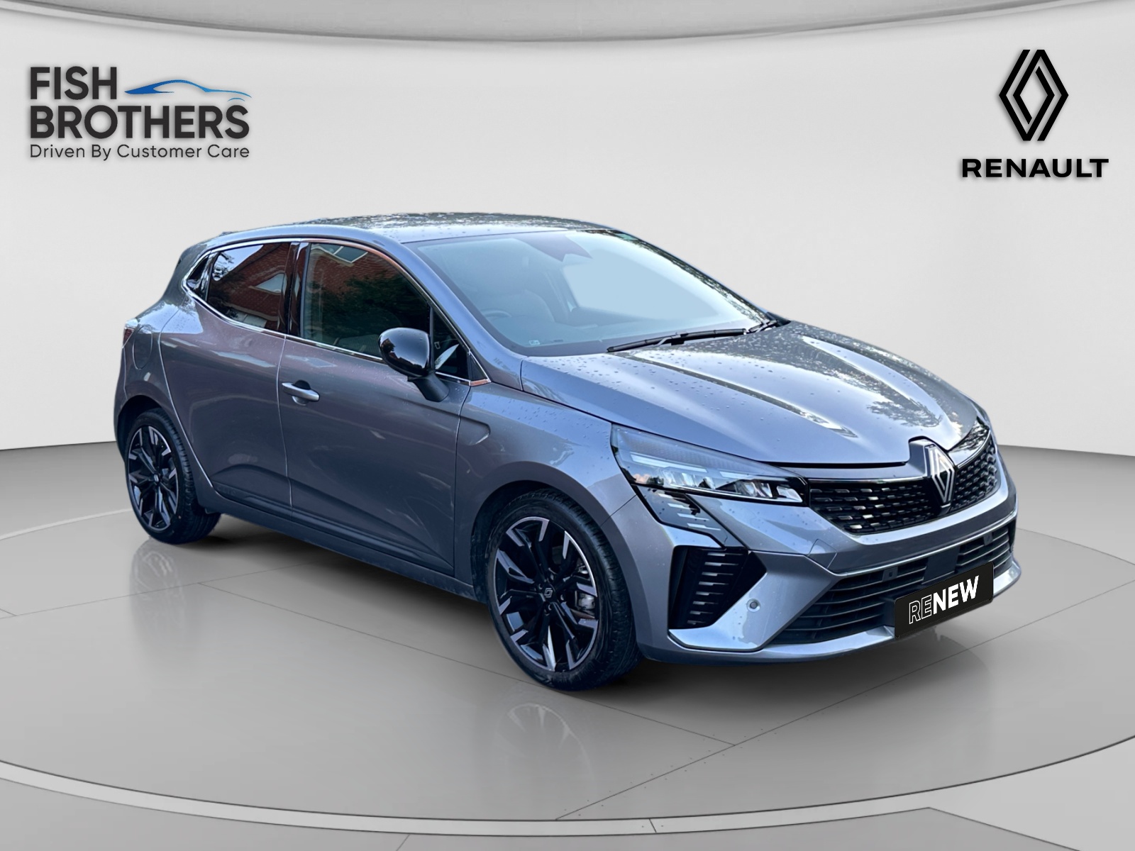 Main listing image - Renault Clio