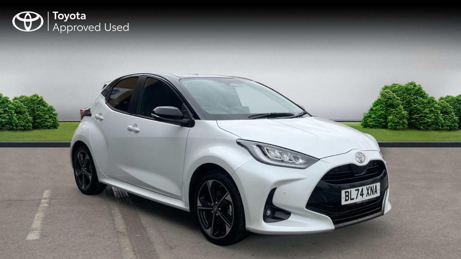 Main listing image - Toyota Yaris