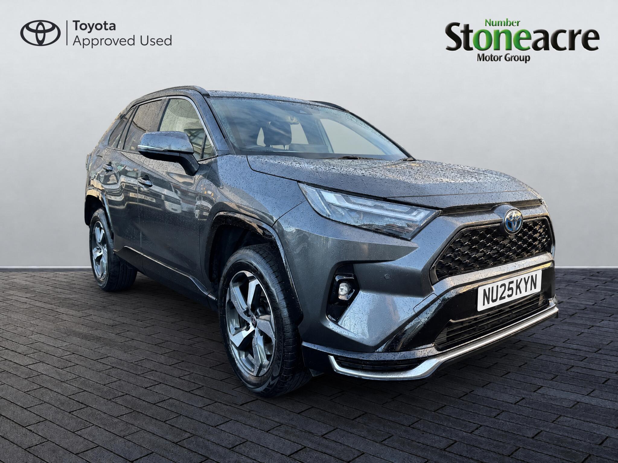 Main listing image - Toyota RAV4
