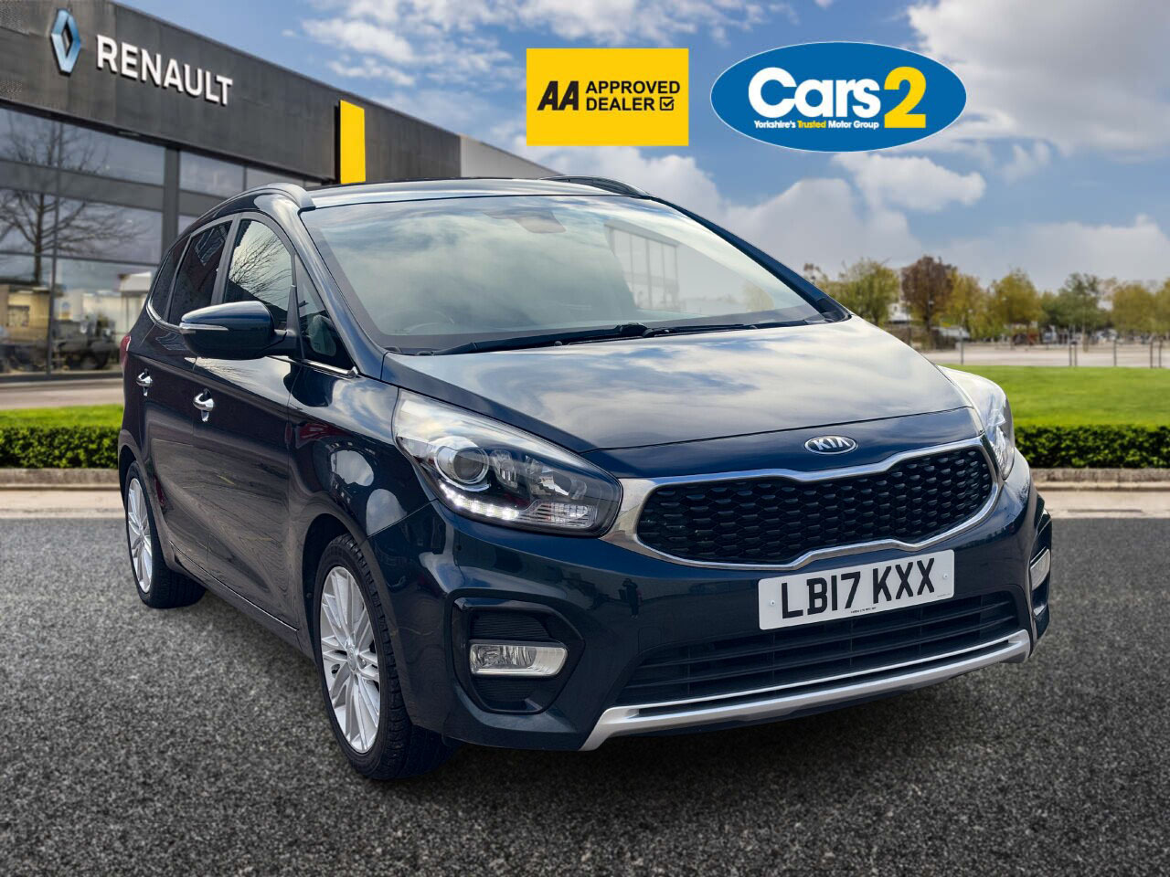 Main listing image - Kia Carens