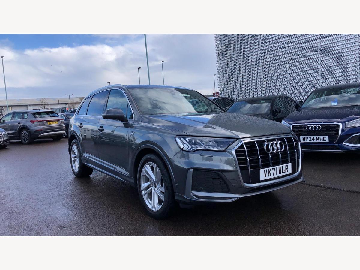 Main listing image - Audi Q7