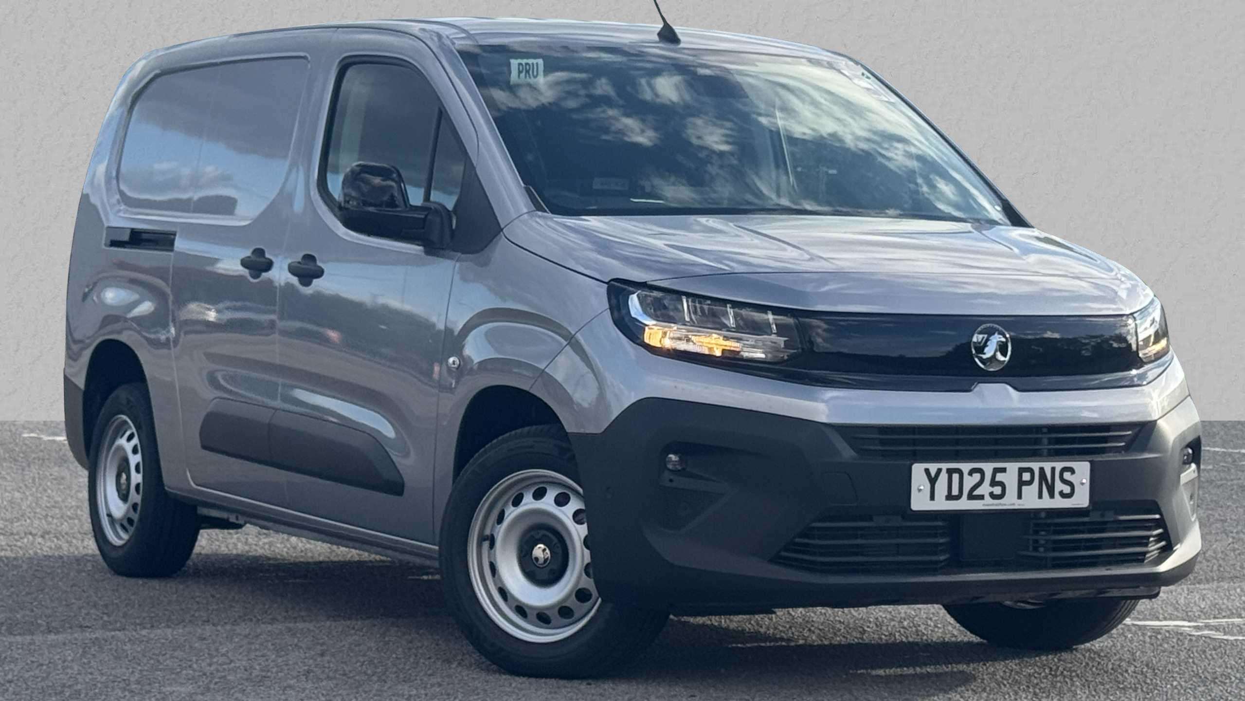 Main listing image - Vauxhall Combo Cargo