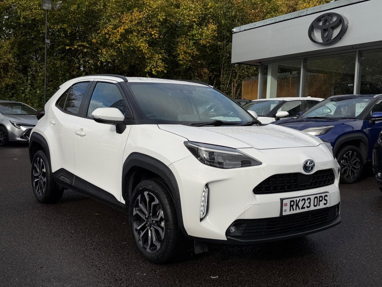 Main listing image - Toyota Yaris Cross