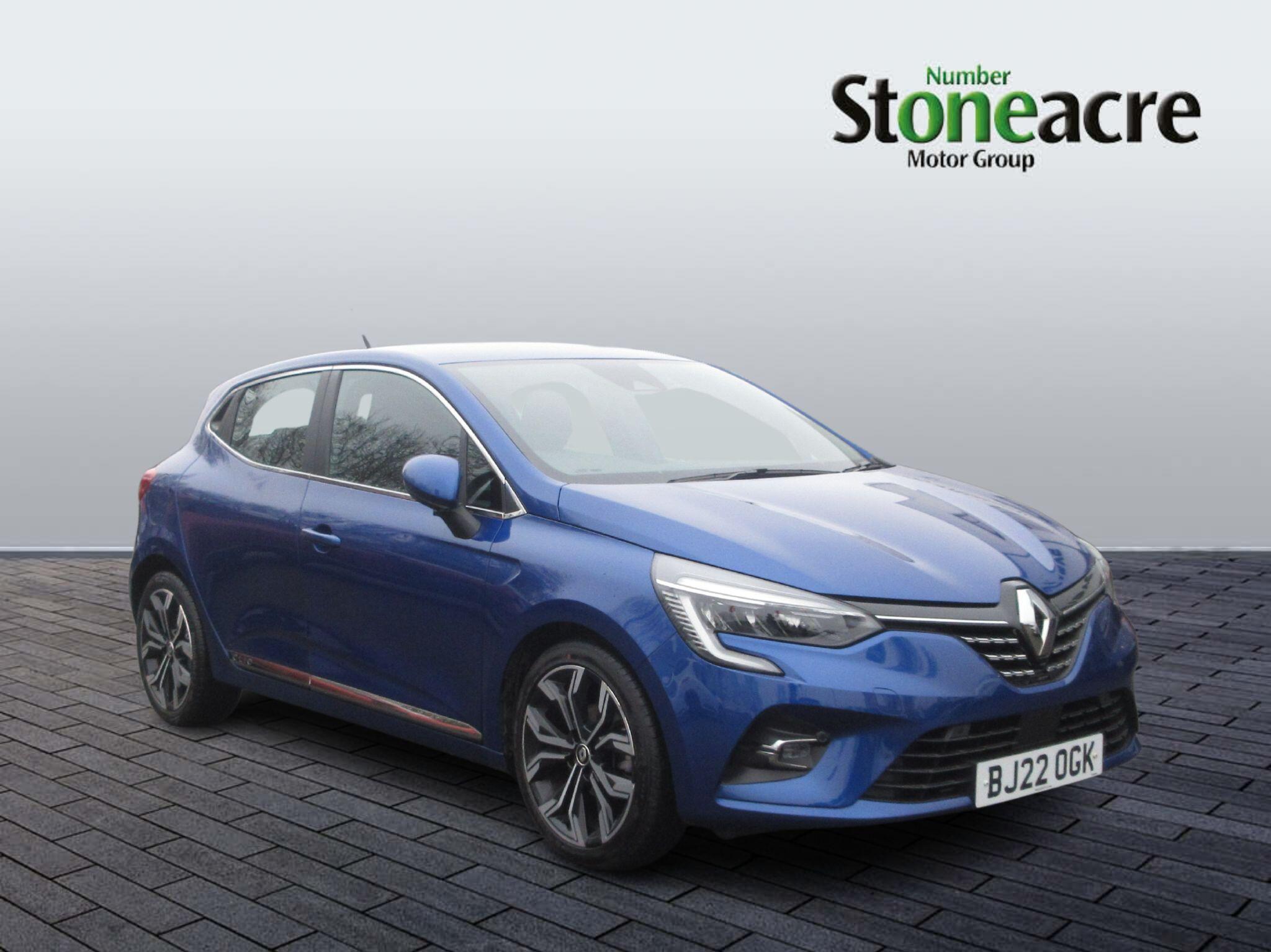 Main listing image - Renault Clio