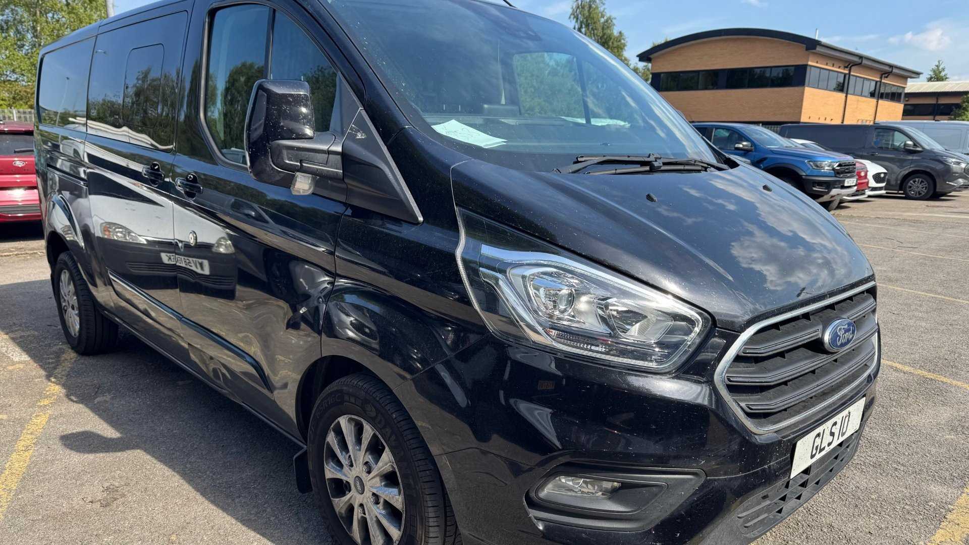 Main listing image - Ford Transit Custom