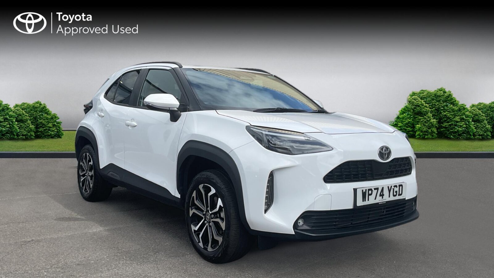 Main listing image - Toyota Yaris Cross