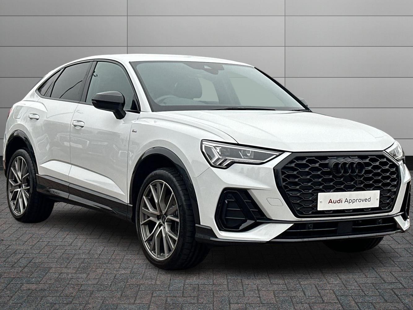 Main listing image - Audi Q3