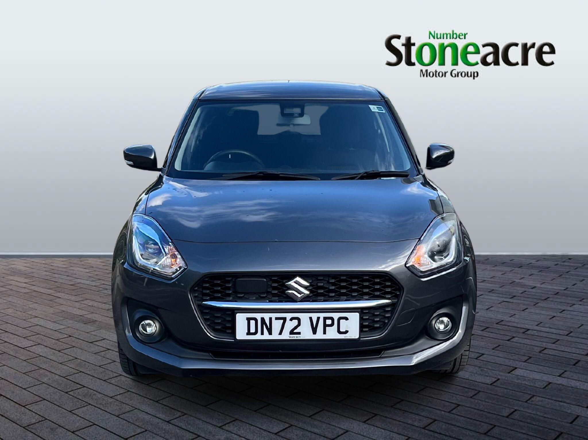Main listing image - Suzuki Swift