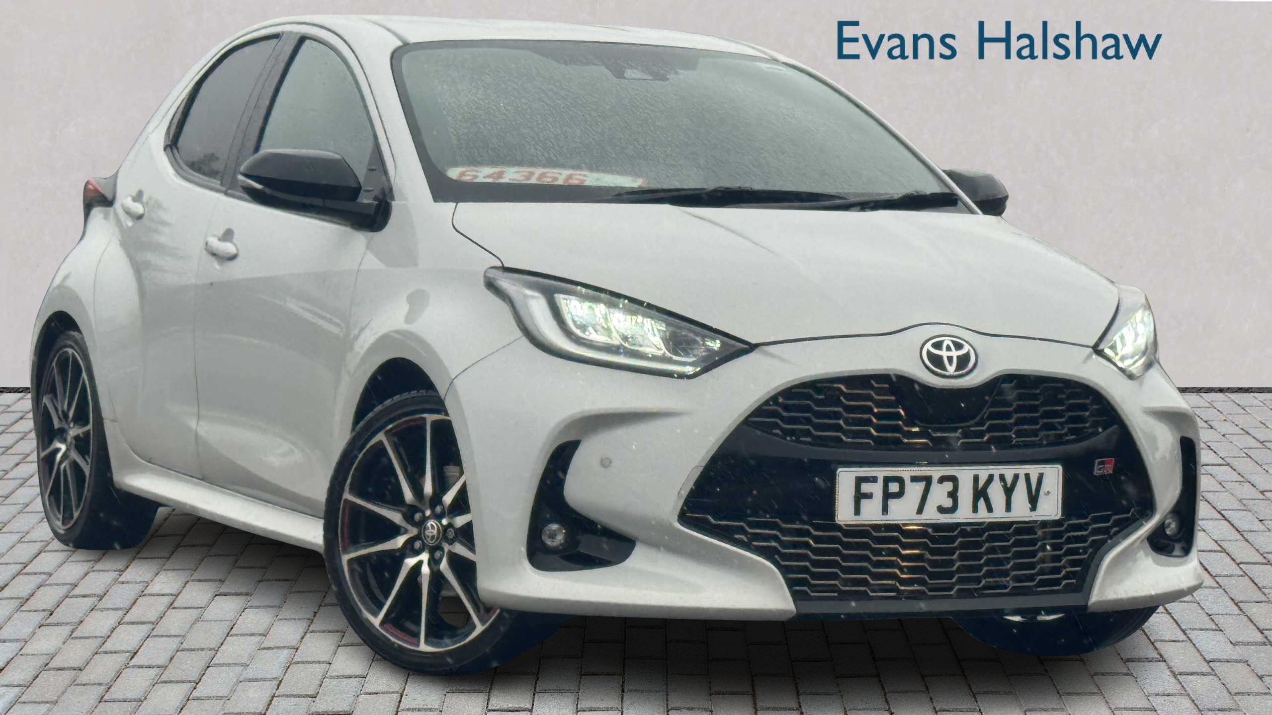 Main listing image - Toyota Yaris