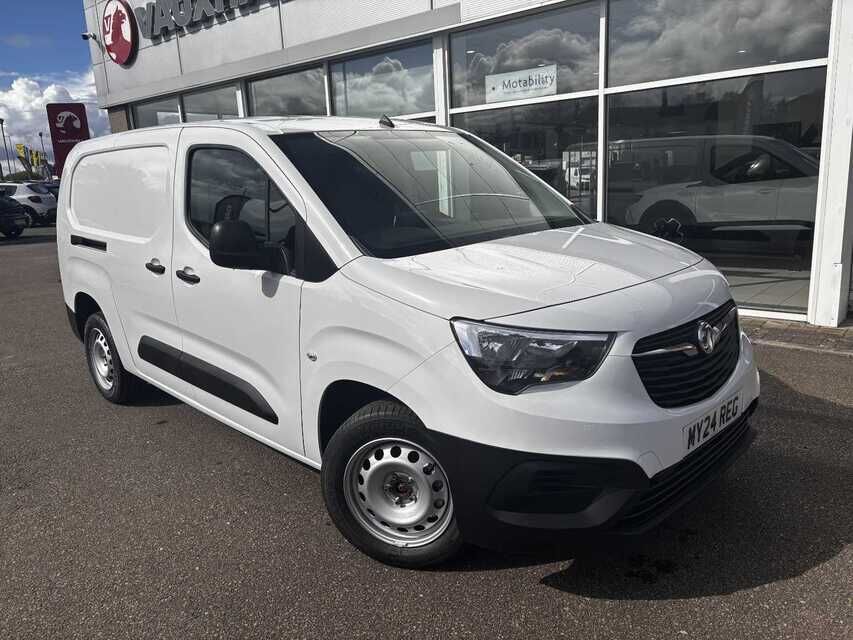 Main listing image - Vauxhall Combo Cargo