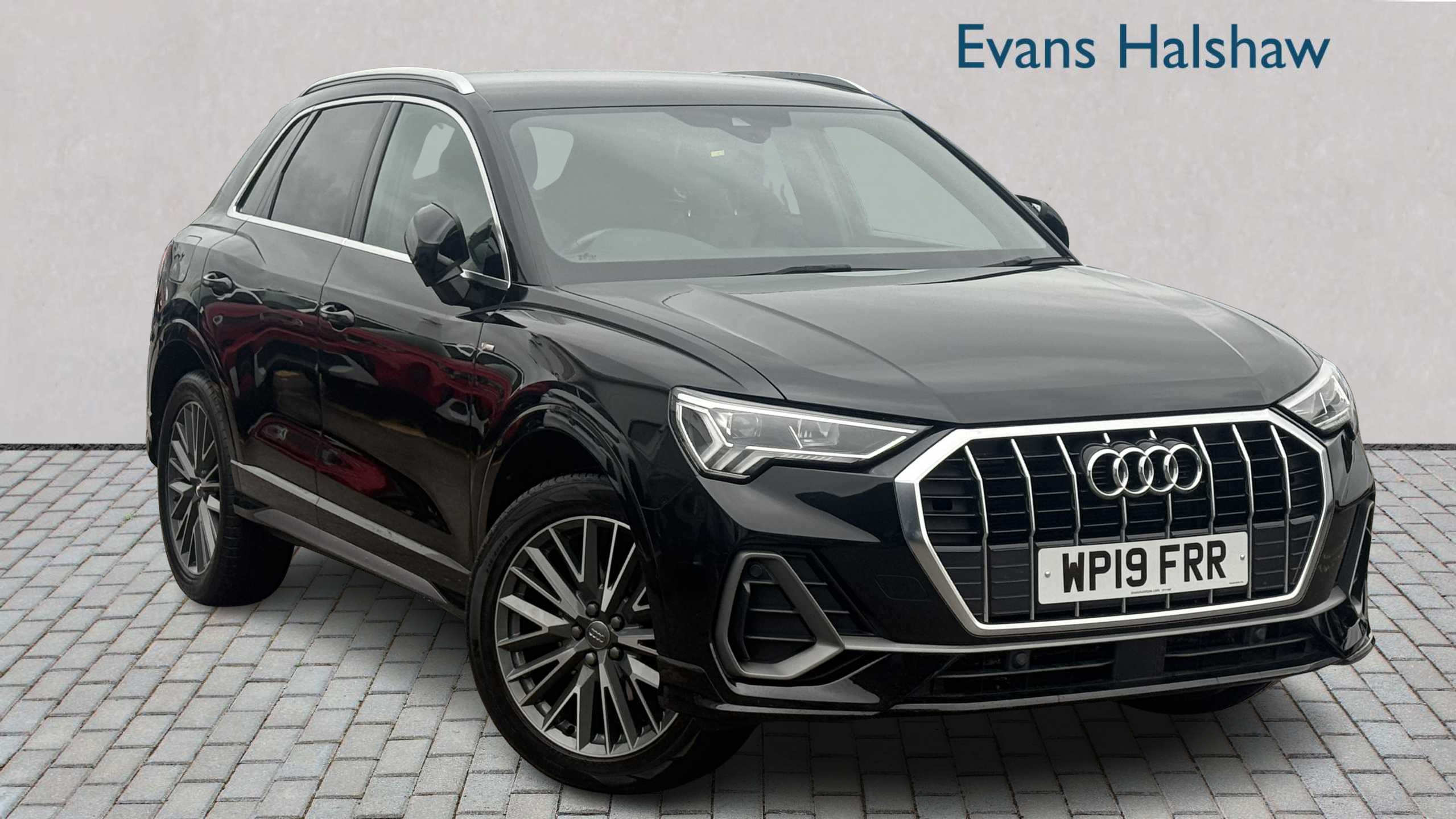 Main listing image - Audi Q3