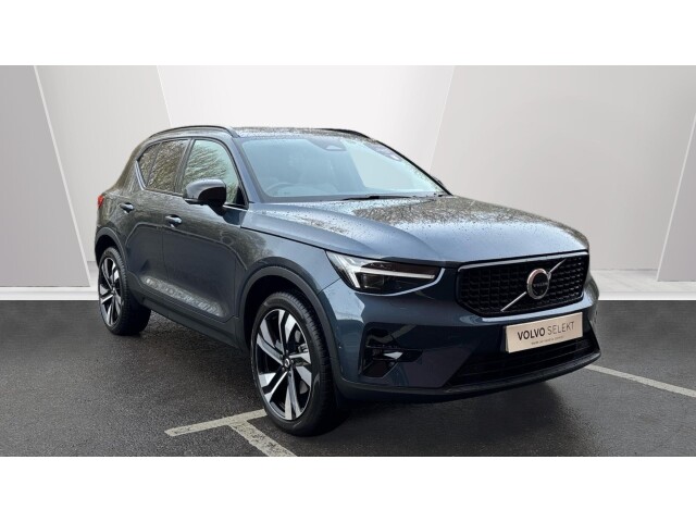 Main listing image - Volvo XC40