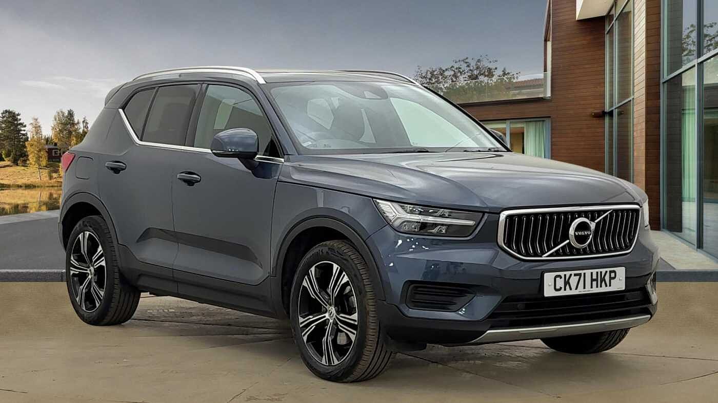 Main listing image - Volvo XC40
