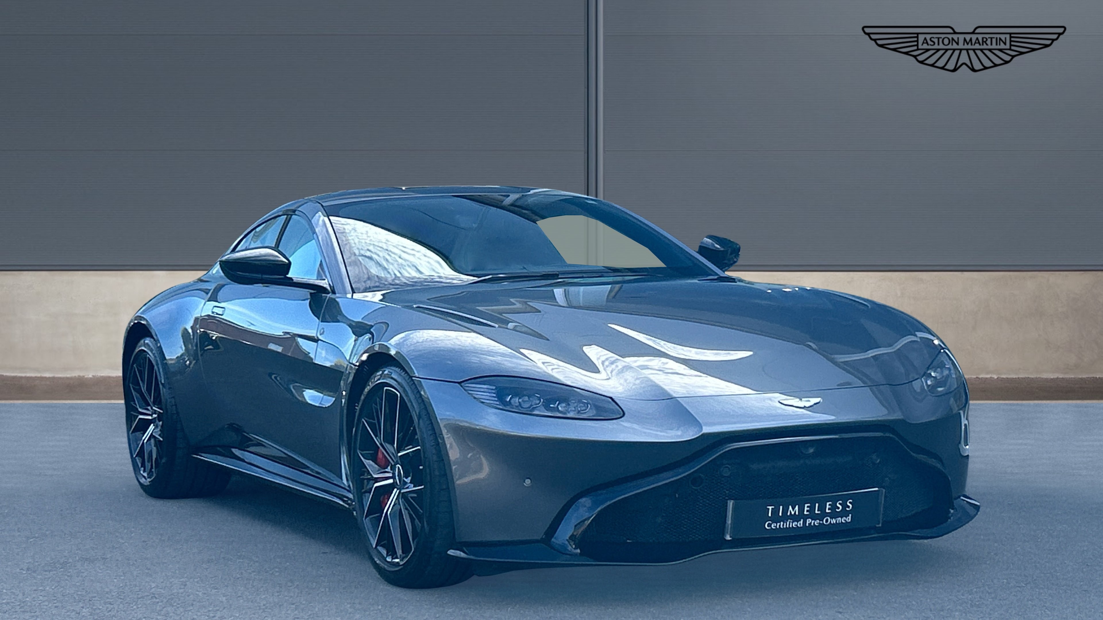 Main listing image - Aston Martin Vantage