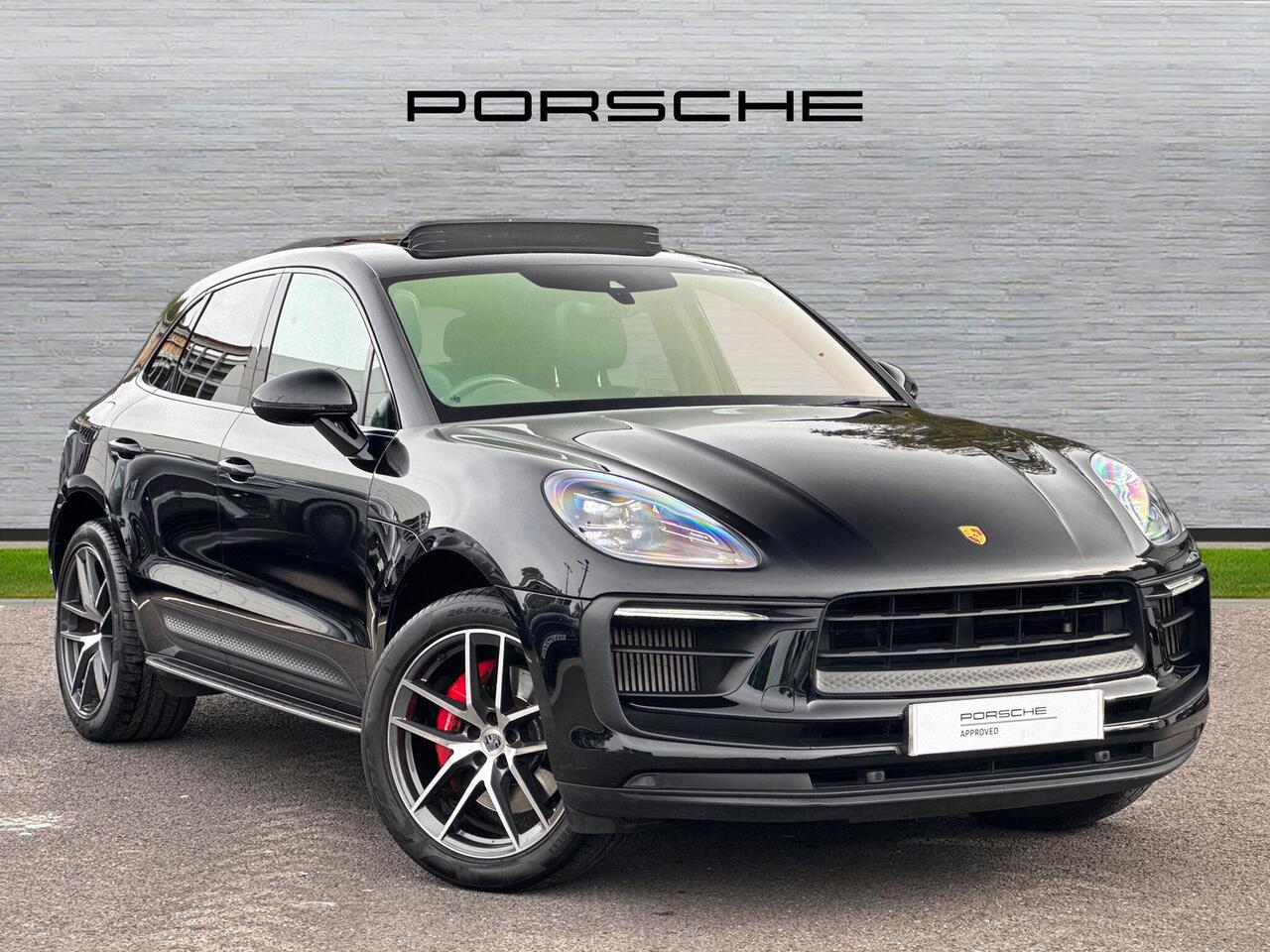 Main listing image - Porsche Macan