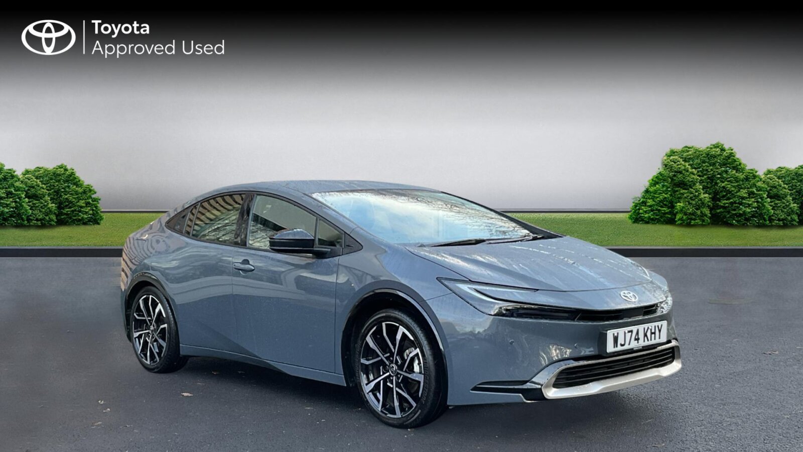 Main listing image - Toyota Prius Plug-In