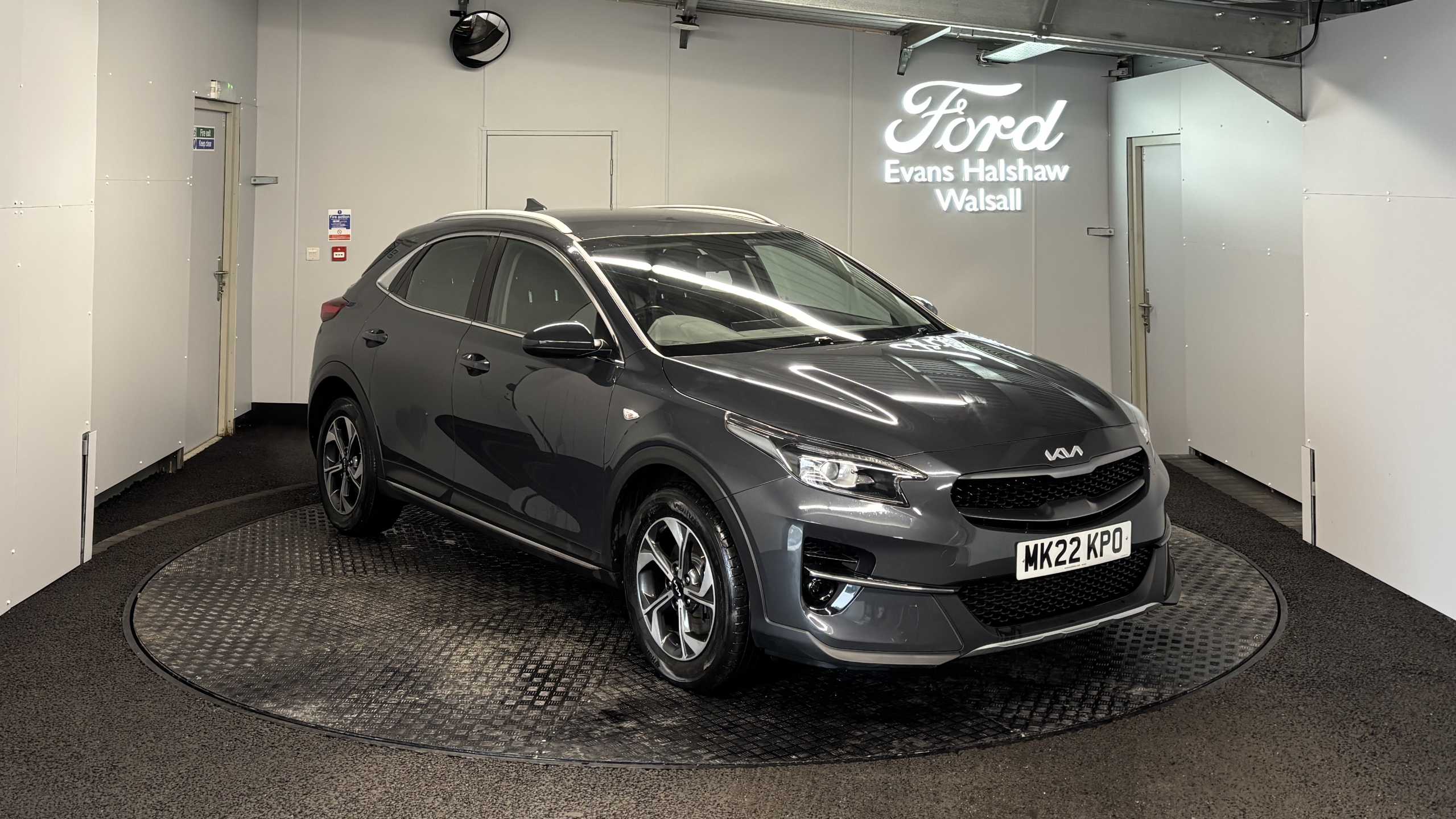 Main listing image - Kia XCeed