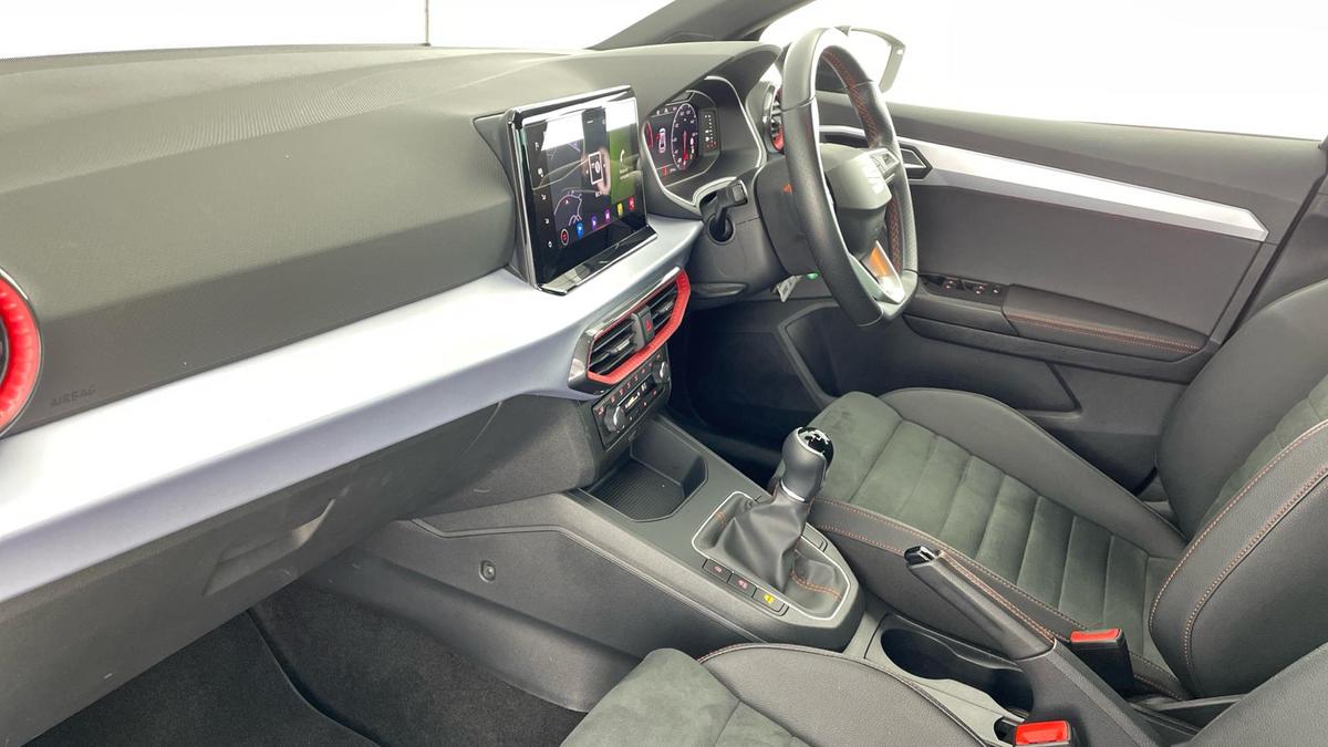 Main listing image - SEAT Ibiza